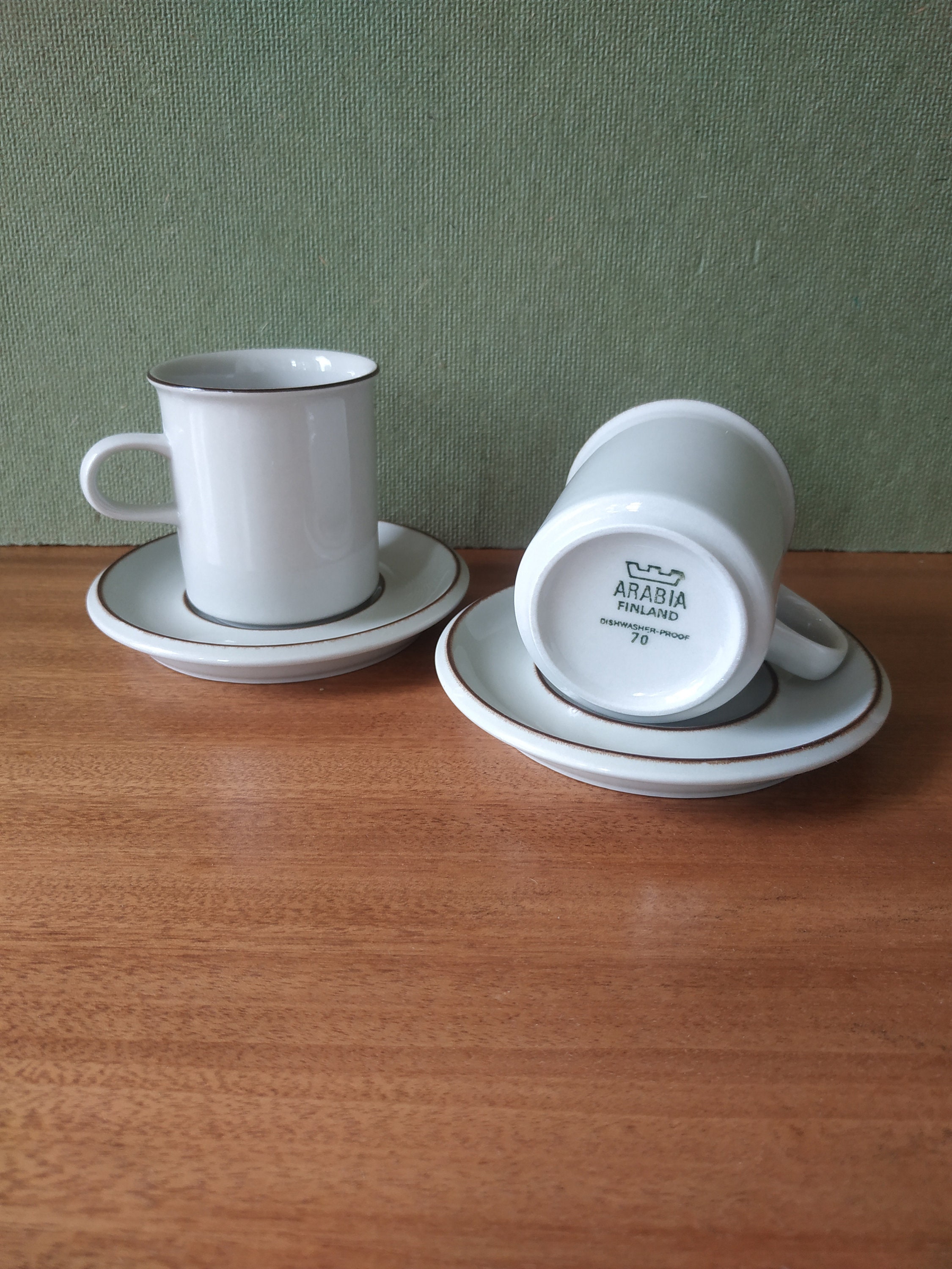Arabia Fennica Finland Cups and Saucers 70s Design Ulla Prokope
