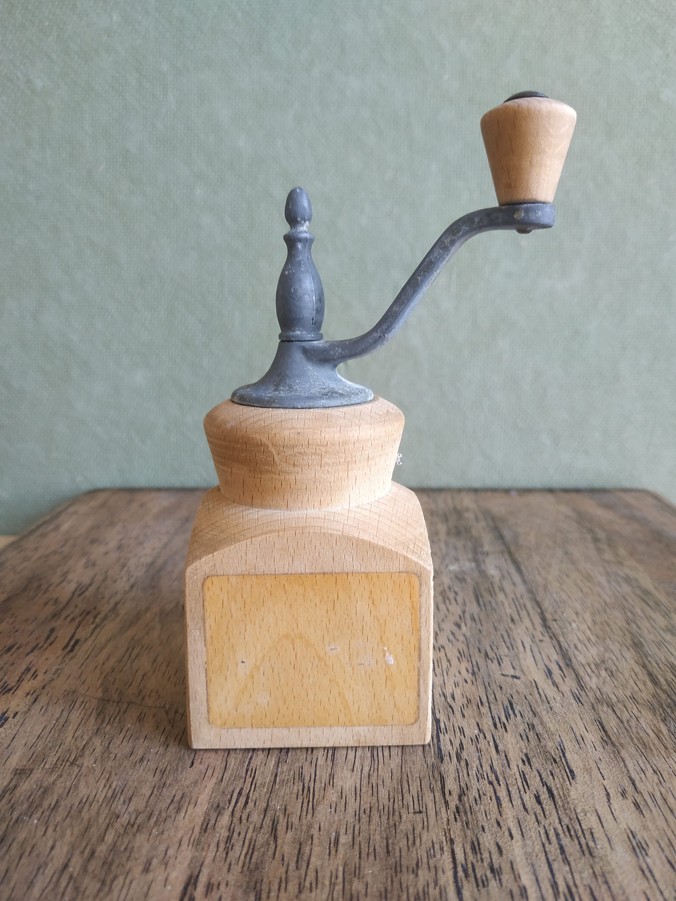 Salieres Et Poivrieres Bois Auciej Lot De 2 Moulins à Poivre Et à Sel En Bois - Avec Dessous De Plat Réglable - Pour épices, Poivre, Sel - 18,7 Cm