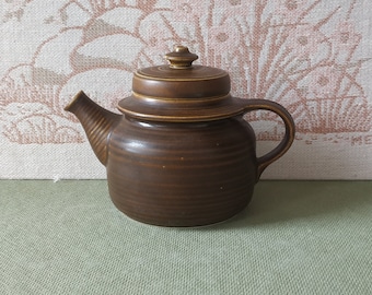 ARABIA FINLAND KAARNA Teapot- Ulla Procope Vintage 60s