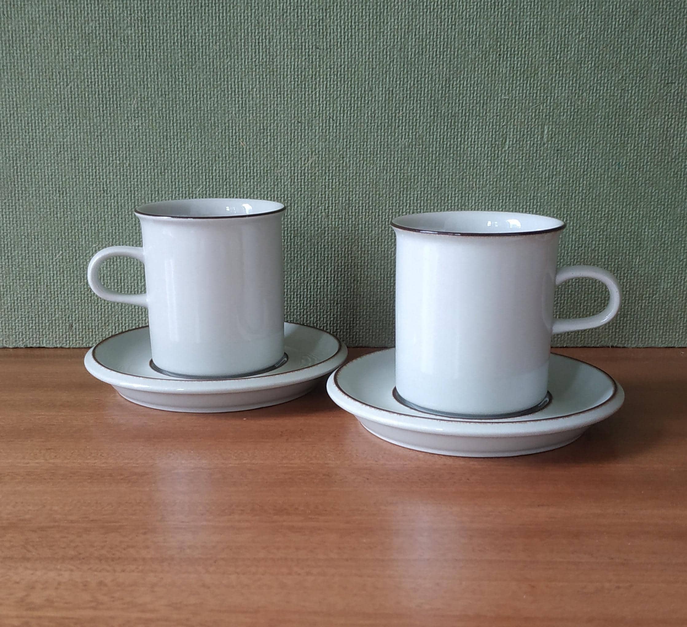 Arabia Fennica Finland Cups and Saucers 70s Design Ulla Prokope