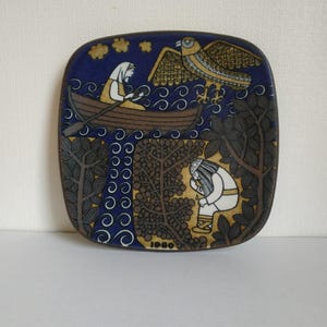 Arabia Kalevala 1980 wall hanging,design by Raija Uosikkinen,collectible art plate