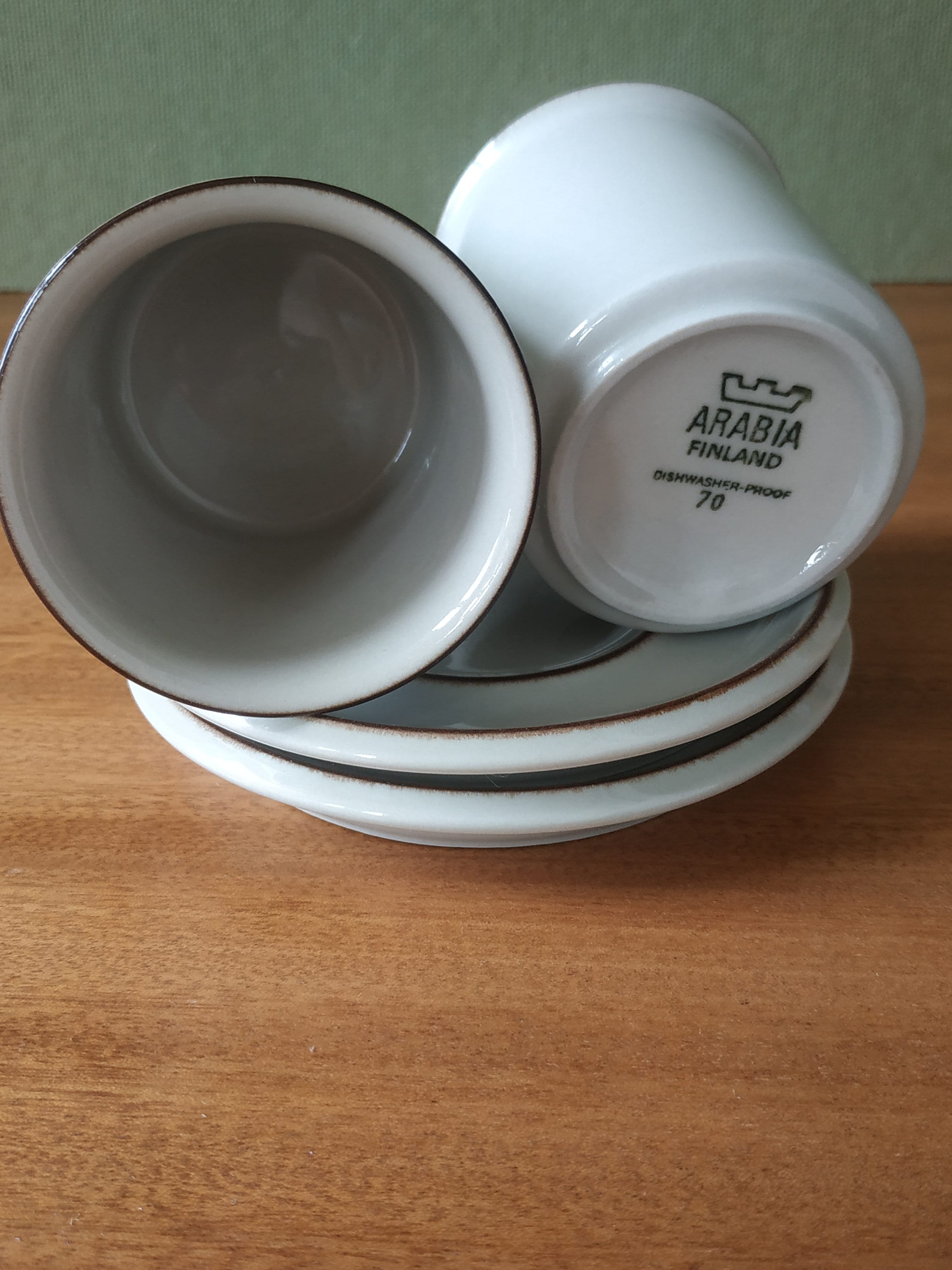 Arabia Fennica Finland Cups and Saucers 70s Design Ulla Prokope