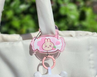 Llavero acrílico con forma de mosquetón de Ichigo, fresa y caramelo de conejo blanco Sakura