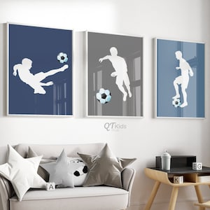 Voetballer afdrukbare muurkunst, jongen speelkamer sport print set van 3, blauw grijs kinderkamer decor, voetbalspelers prints, digitale DOWNLOAD