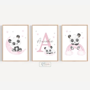 Láminas de panda para guardería, arte de pared personalizado para cuarto de juegos de niña, decoración de panda rosa suave y suave, luna y estrellas, impresión de nombre, descarga digital