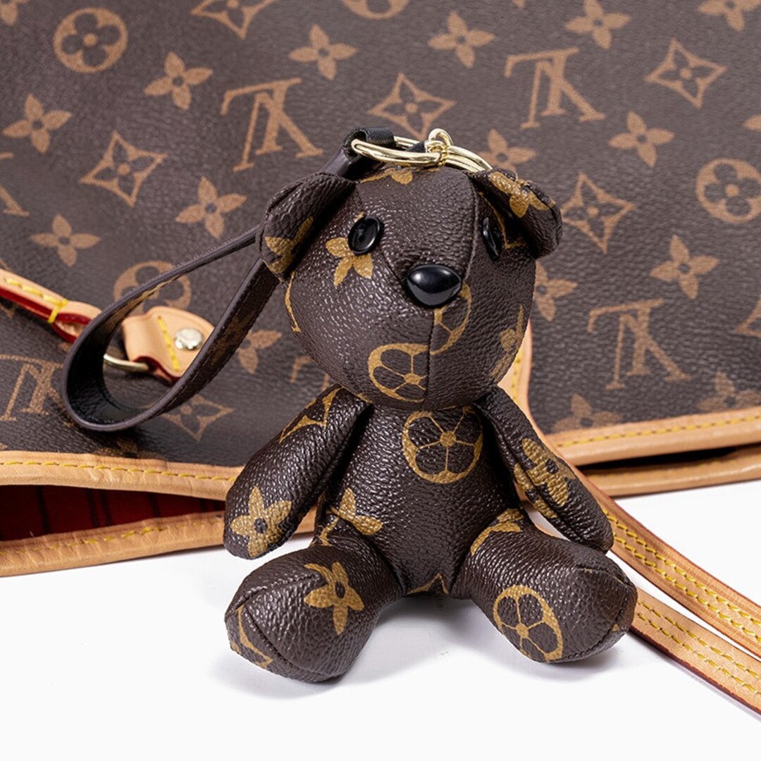 LOUIS VUITTON XMAS Teddy Bear Monogram Bag Charm Key Chain Holder