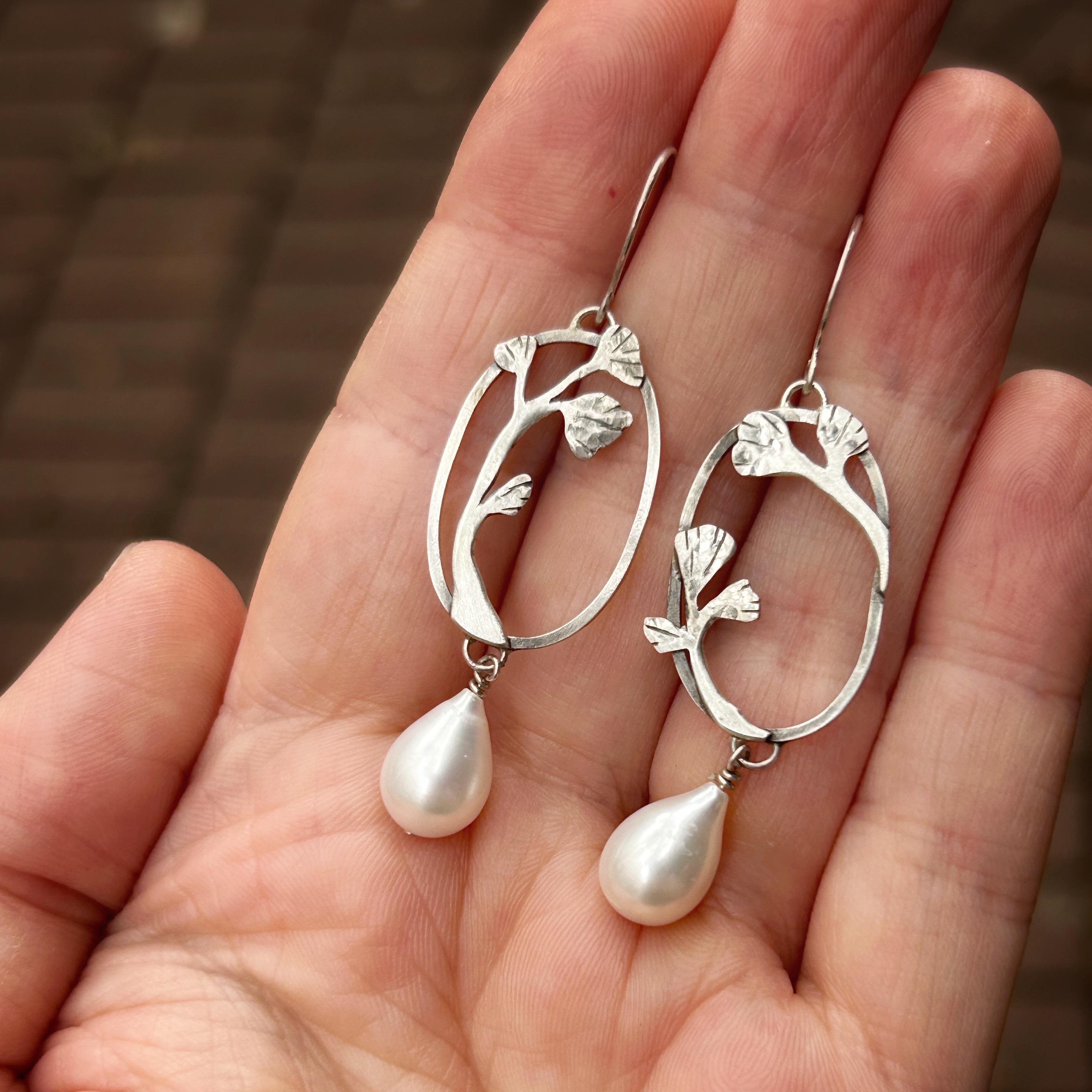 オーバルフラワーパールイヤリング（シルバー） - Etsy 日本