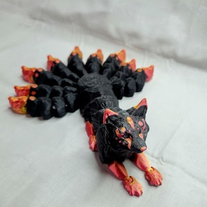 Large Customizable Articulated Kitsune Fox Flexi Animal with Flexible Nine Tails- 3d Printed Fidget Gift Poseable Tails