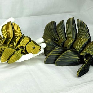 Poisson Betta scintillant avec nageoires articulées - Jouet agité imprimé en 3D