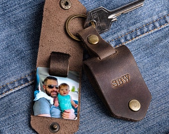 Llavero con inicial e imagen, regalos únicos para él, regalo personalizado para él, llavero con foto, ideas de regalo para novio