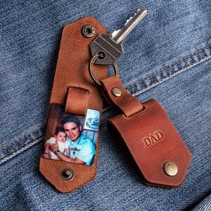 Personalized DADDY Photo Keychain, Custom Leather Picture Keychain Gift from Daughter, Handwriting Keepsake 画像 11