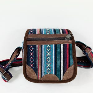 Bolso bandolera de cuero de cáñamo unisex pequeño y bonito de color verde y azul, bolso de hombro hecho a mano para hombre y mujer, bolso de viaje estilo bohemio hippie, bolso tipo billetera