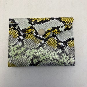 Kleines Portmonee aus Leder Geldbörse Patchwork Schlangenmuster bunt