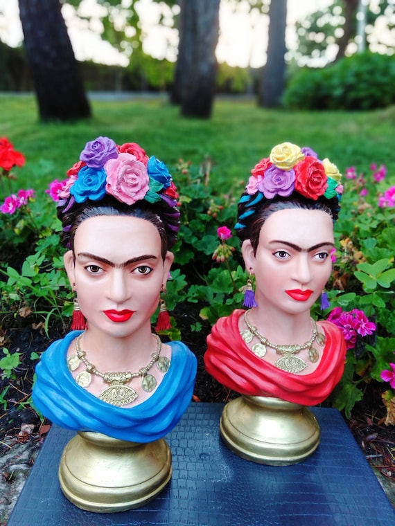 Frida Kahlo Figure, Handmade Sculpture,Mexican Painter Bust Statue,İconic Artist Hand-Painted Sculpture,Hand Crafted Decor