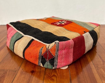 Marokkanischer Pouffe Bodenkissen Upcycled Vintage Teppich Berber