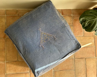 Coussin de sol en soie avec motif cactus, fabriqué au Maroc