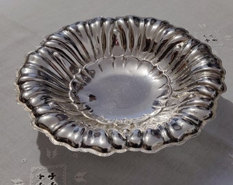 800 silver bowl with 3 feet, handcrafted