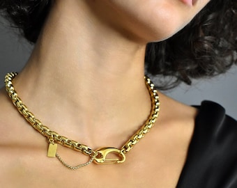 Collar con cierre de mosquetón, gargantilla de cadena gruesa, collar de cadena de acero inoxidable llamativo, collar de cadena dorada de estilo vanguardista, collar grueso dorado