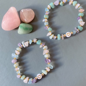 Healing crystal gemstone chip beaded bracelet with gold details - anxiety bracelets - rose quartz, aquamarine, amethyst and amazonite
