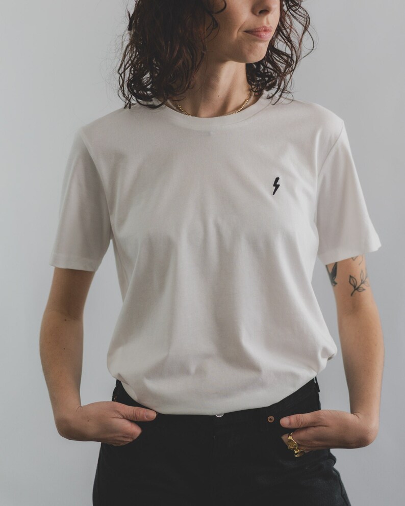 Unisex t-shirt. Heart embroidered lightning bolt. Organic cotton. French brand. Adventure, van-life, roadtrip, motorcycle, nomad, lifestyle. Gift idea image 2