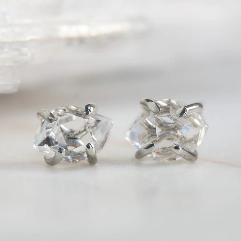 925 Studs de diamantes Herkimer crudos, Pendientes Herkimer de plata de ley, Pendientes Herkimer Stud de piedra cruda, Pendiente hecho a mano de plata, Regalo para ella imagen 4