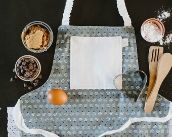 Shiloh Children&#39;s Apron