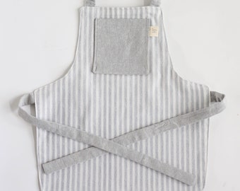 Myles Children&#39;s Apron