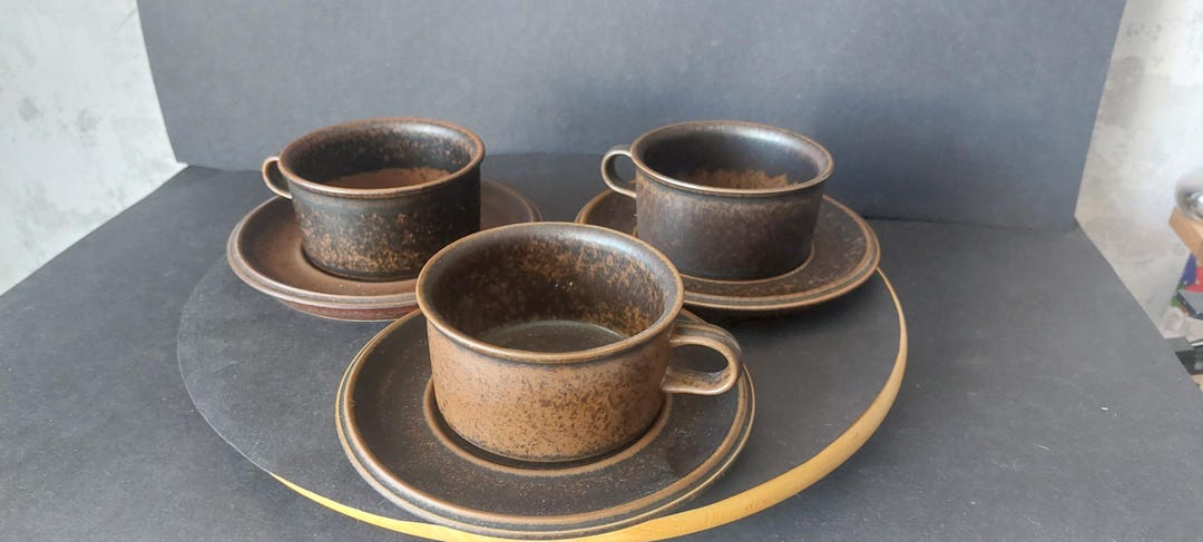 Arabia, Finland, Ruska,design by Ulla Procope,coffee or Tea Cup