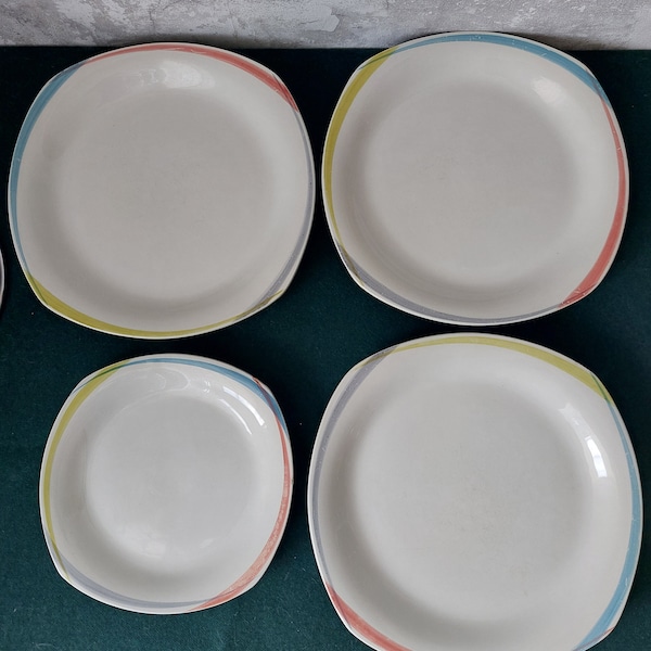 Upsala Ekeby,Gefle, Komet,set of 3 plates 23,5 cm,1 plate 18cm, retro vintage.Designer Sven-Erik Skawonius