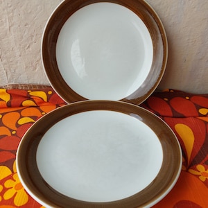 Rorstrand Koka Brown, Dinner Plates,design by Herta Bengtson, 1954, Sweden, Mid-century Scandinavian design