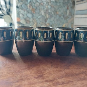 Vintage Schweden Guldkroken GK HJO Skandinavische Keramik Keramik Set 5 Mini-Tassen
