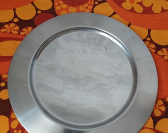 Elegante bandeja de acero inoxidable de estilo moderno danés de mediados de siglo, fabricada en Dinamarca, Stelton.