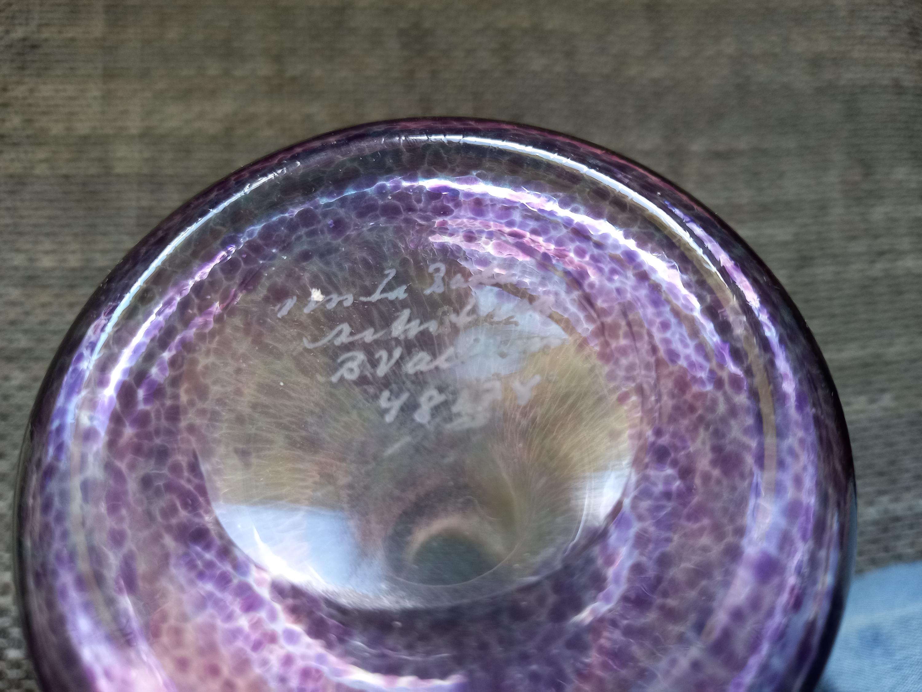 Kosta Boda「Windpipe」花瓶、Bertil Vallien作 – Scandinavian Art