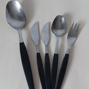 Folke Arström (1907 - 1997), cubiertos "Focus de Luxe", Gense, juego de 5 piezas, Suecia, 1955