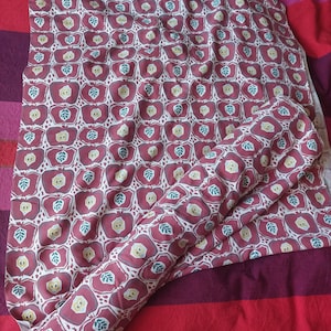 Tessuto vintage retrò in morbido cotone naturale con stampa di mele, anni '50
