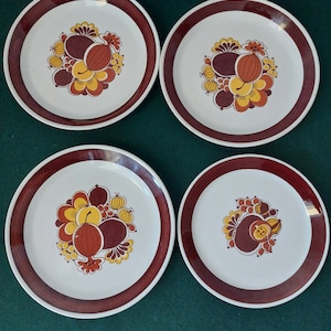 Turi design, AUGUST, Stavangerflint,set of 3 salad plates 19,9 cm and 1 cake plate 17,5 cm,Norway