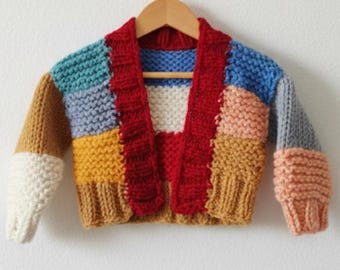 Handgemaakt babyvestje met regenboogkleurenblok, uniseks gebreide trui, helder patchworkcadeau voor peuter