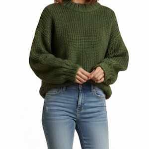 Slouchy groene oversized trui: handgebreide dikke trui met ronde hals | Wollen trui met ballonmouwen