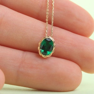 Dainty Gold Emerald Necklace Vintage Pendant Emerald Pendant 14k Solid Gold Necklace Oval Emerald Necklace Mothers Day Necklace