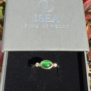 14k Gold Jade Ring: Green Gemstone & Lab Diamond Accent image 6