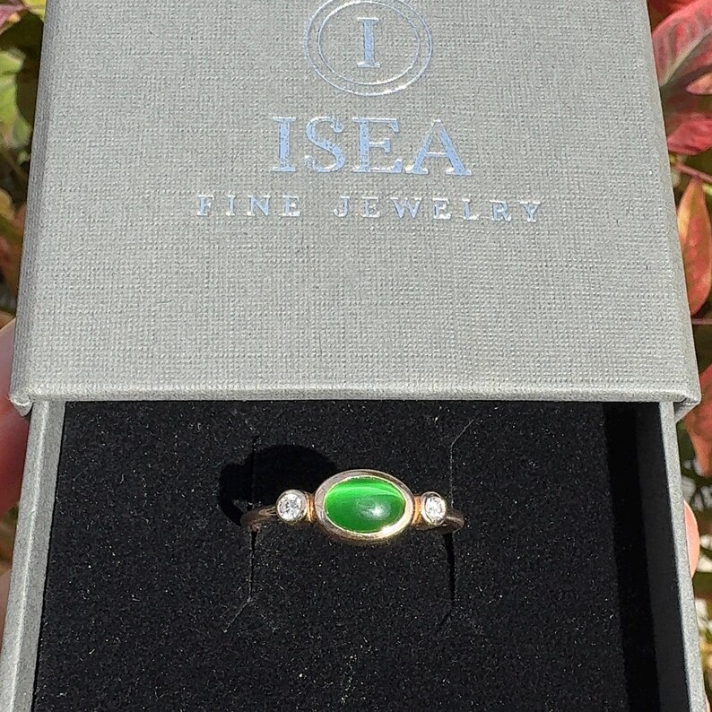 14k Gold Jade Ring: Green Gemstone & Lab Diamond Accent image 6