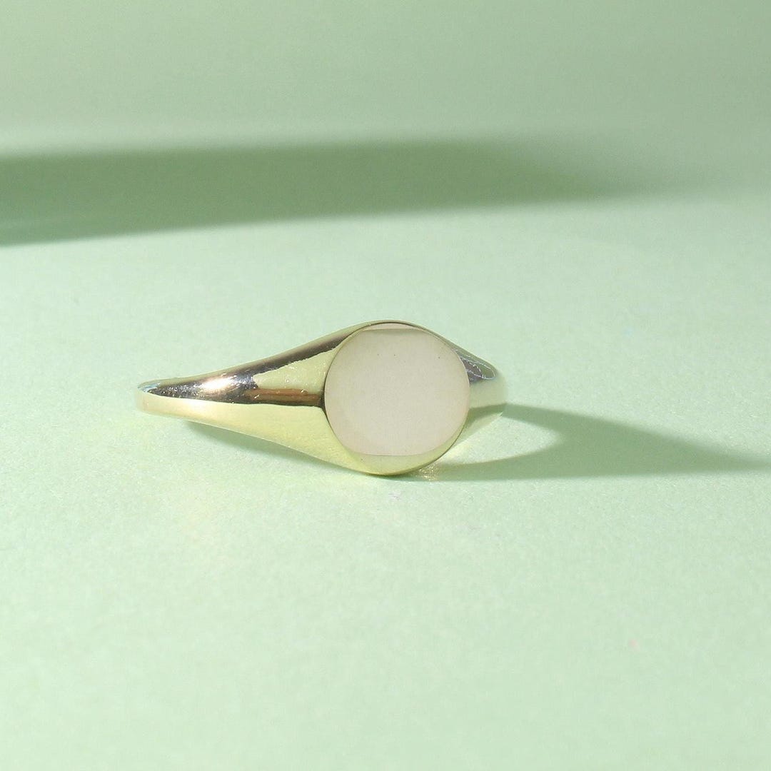 14k Solid Gold Baby Signet Ring: Engravable Minimalist Pinky Ring - Etsy