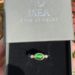 14k Gold Jade Ring: Green Gemstone & Lab Diamond Accent image 3