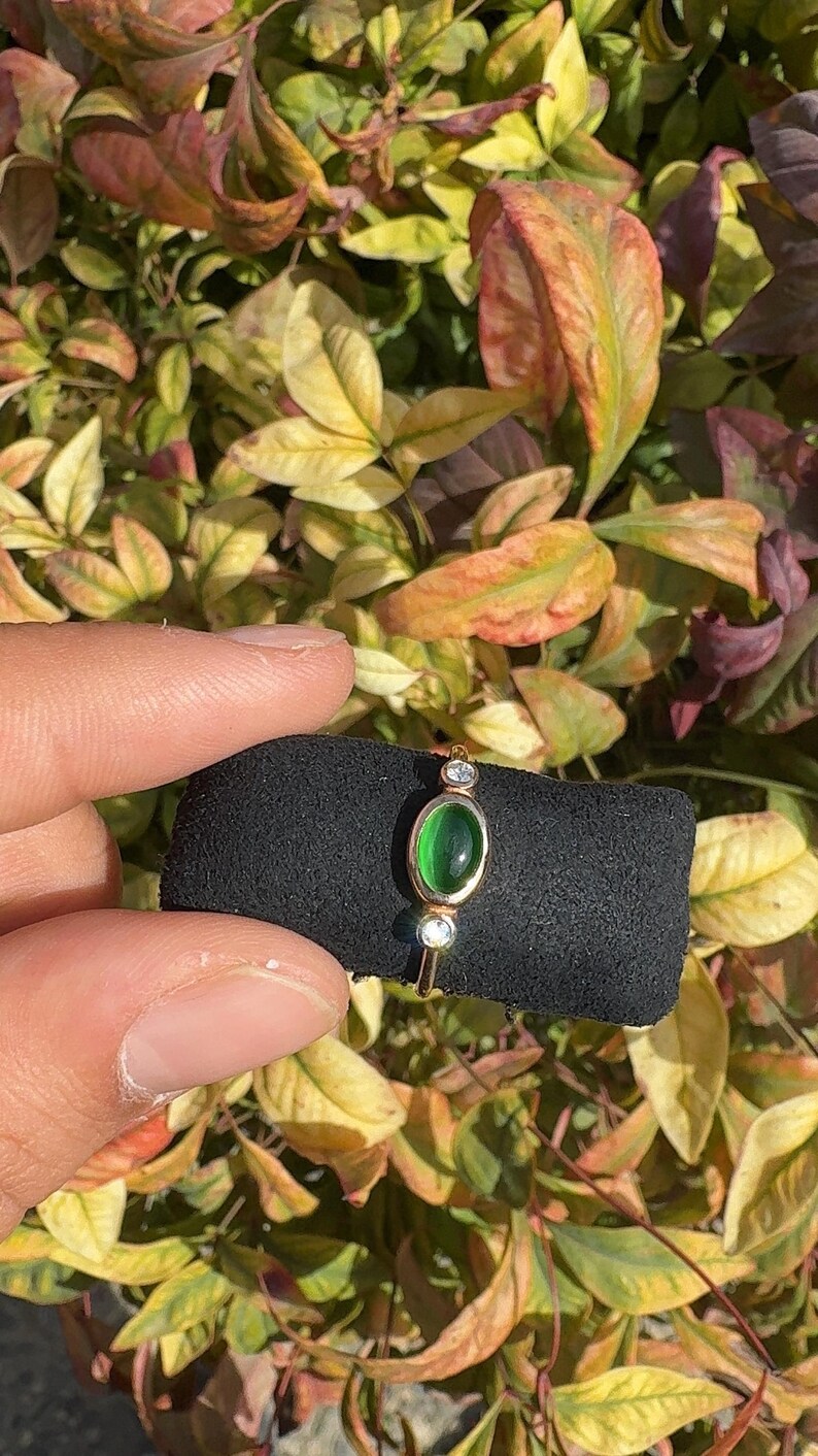 14k Gold Jade Ring: Green Gemstone & Lab Diamond Accent image 2
