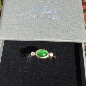 14k Gold Jade Ring: Green Gemstone & Lab Diamond Accent image 4