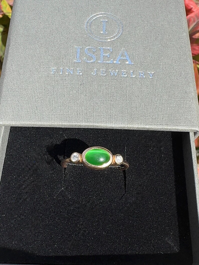 14k Gold Jade Ring: Green Gemstone & Lab Diamond Accent image 4