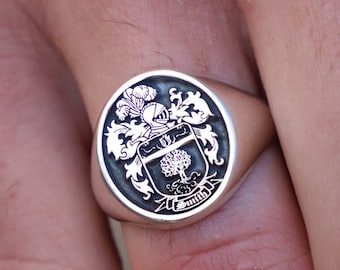 Silver Crest Ring, Coat of Arms Signet Ring, Family Crest Rings , Custom Signet Ring,Personalized Signet Ring,  Custom Family Crest Ring