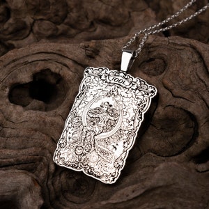 Silver Tarot Fool Necklace, 925K Sterling Silver Fool Tarot Card  Pendant, Tarot Fool Card Necklace , Tarot Gifts