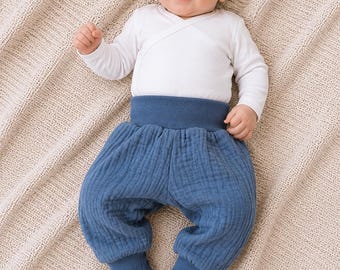 Weiche mitwachsende Musselinhose Pumphose Baby aus Bio- Baumwolle- blau- handmade Sommerhose
