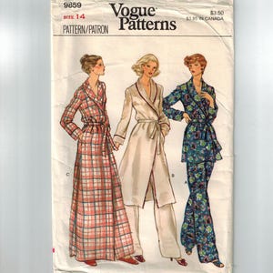 Vogue 9859 - Vintage 1970&#39;s Women&#39;s Robe and Pants Sewing Pattern | Size 14